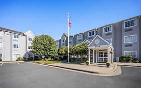 Microtel Inn By Wyndham Greensboro